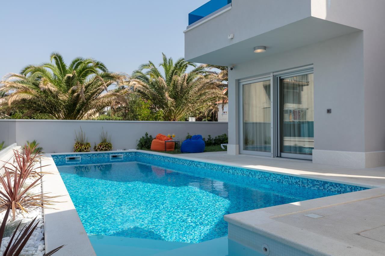 Luxury Villa Karla 珀德垂那 外观 照片